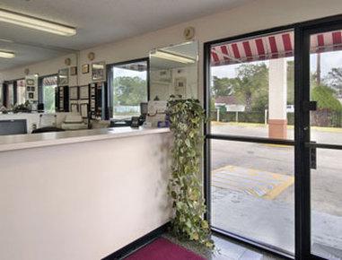 Howard Johnson By Wyndham Heights Downtown