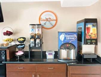 Howard Johnson By Wyndham Heights Downtown 2*