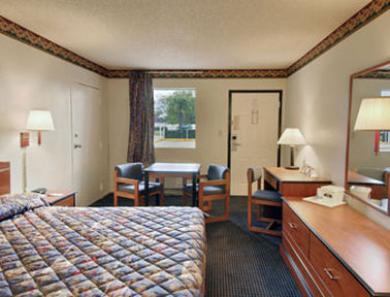 Hotel Howard Johnson By Wyndham Heights Downtown Houston