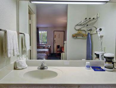 Howard Johnson By Wyndham Heights Downtown Hotel 2*